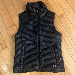 UNDER ARMOUR black puffy vest